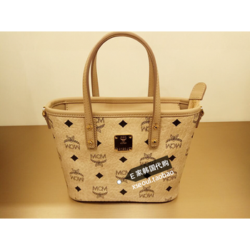 *mcm专柜18年经典印花logo素面菜篮子单肩斜跨手提包代购直邮 米色