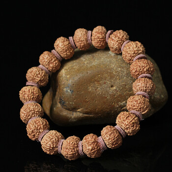 柒星木业 一物一拍 金刚菩提  9瓣小金刚 孤品24.08克