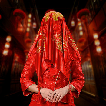 麦达令 婚庆用品 结婚盖头 烫金喜字红盖头 镂空龙凤新娘红盖头 中国