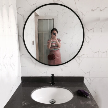 卫生间镜子拍照姿势图片