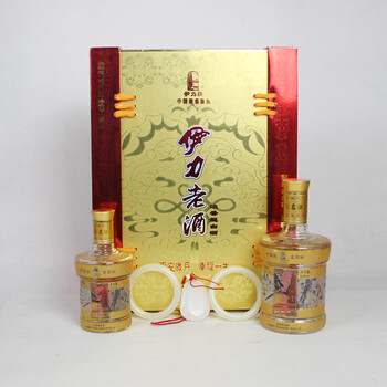 06年 伊力老酒 52度 500ml 250ml 浓香型06拍卖已结束【37】 张弓