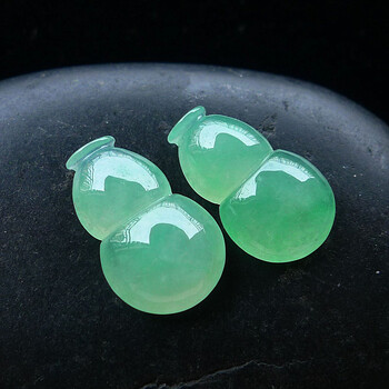 七彩紫钰翡翠 冰糯种满绿翡翠葫芦镶件2.88g