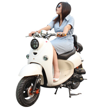 女士摩托车跑车