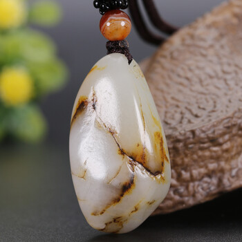 千尺山 新疆和田玉籽料 原石挂件 原籽独籽吊坠 19克