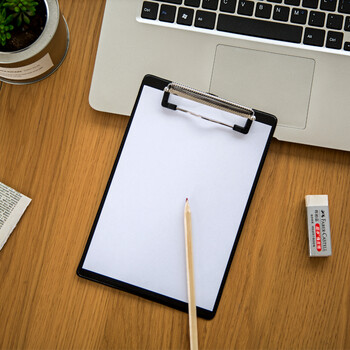 广博(GuangBo)PVC全包胶A5书写板夹/文件夹板/办公用品 颜色随机 单个装WJ6111 广博(GuangBo)PVC全包胶A5书写板夹/文件夹板/办公用品 颜色随机 单个装WJ6111