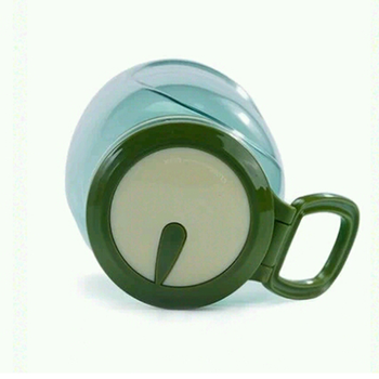 
                                        茶花塑料水杯运动杯情侣杯茶杯随身杯 子弹壳1只装_ 颜色随机 800ML                