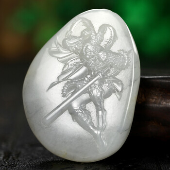 和田玉籽料大圣归来把件牌白玉带墨满皮籽料孙悟空吊坠 52克 润德典藏