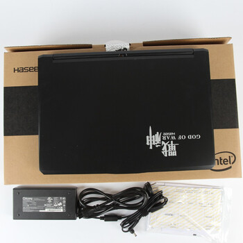 神舟（HASEE）战神Z7-i78172D2 15.6英寸游戏笔记本电脑(i7-4720HQ 8G 1TB GTX970M 3G显存 背光 1080P)