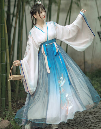 仙气飘逸6米大摆裙古装古风女装学生三件套装交领上衣中衣齐腰襦裙s