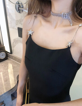 新品小性感一字条肩带小黑裙子2019春装新款心机修身显瘦连衣裙女