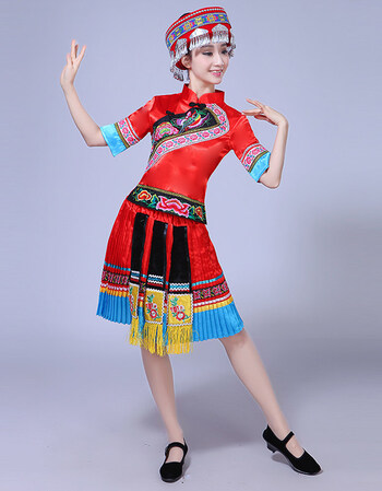 苗族服装女新款贵州云南文山民族风舞蹈演出服湘西公主连衣裙衣服