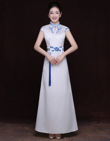 新款绣花礼仪旗袍长款青花瓷旗袍年会礼服礼仪迎宾a摆裙演出服装 白底