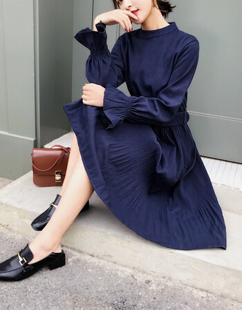 韩版喇叭袖收腰下摆百褶裙中长款加厚打底裙连衣裙女配腰带 藏蓝色 s