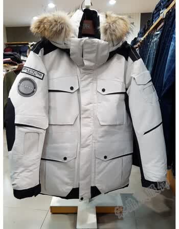 跑男款2017冬新毛领工装男女情侣加厚羽绒服中长款 象牙白 xl_ 4折现
