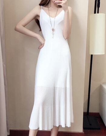 吊带连衣裙 2018夏装新款女装修身显瘦v领长裙冰丝ins超火时髦裙子