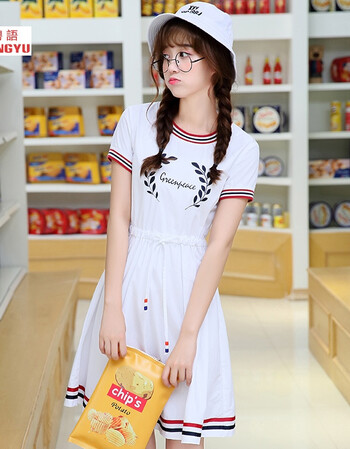 流行新款2017夏装韩版少女学院风连衣裙 田园百搭小清新初中学生a字裙