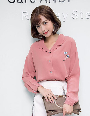 moco茵曼2018春季新款衬衫女小清新太阳花女装衬衫服装开衫长袖衬衫