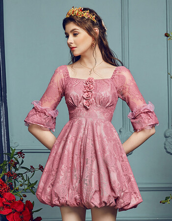 夏尔维纳花儿开了宫廷复古洋装女洛丽塔蕾丝连衣裙2018春装新款灯笼裙