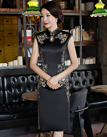 短款旗袍秋装新款刺绣显瘦中式宴会礼仪走秀短款旗袍连衣裙女 黑色 xl