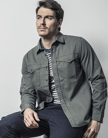 2018新款男装秋季新款军事复古功能性双口袋长袖衬衫个性t恤新款 军