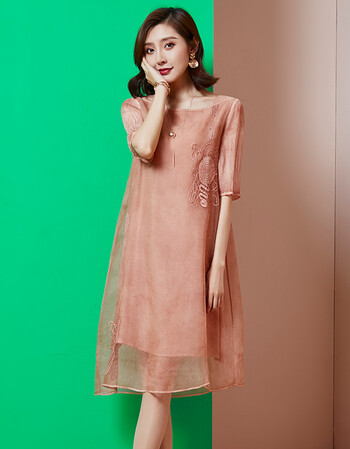 2018夏季新款真丝连衣裙女中长款宽松中袖刺绣桑蚕丝连衣裙 浅绯色 m