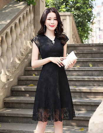 2018夏季中年少妇女装妈妈短袖蕾丝连衣裙子夏天30到35岁40穿50 黑色