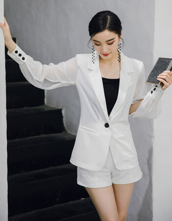 套装女夏季时尚2018新款洋气帅气白色上衣配短裤两件套 白色西装套装