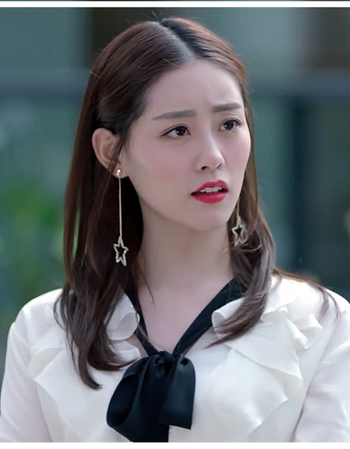 一千零一夜周心妍祝绪丹明星同款衣服新款两件套半身裙雪纺衬衫女