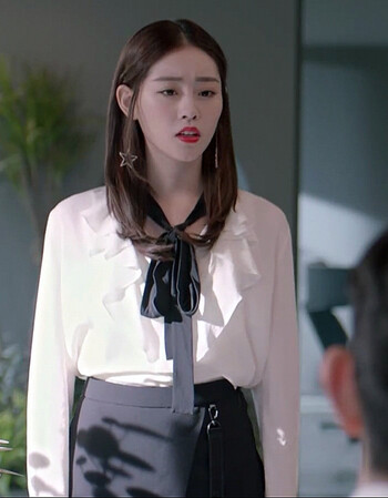 一千零一夜周心妍祝绪丹明星同款衣服新款两件套半身裙雪纺衬衫女