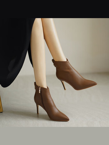 艾上他她女鞋牛皮棕色短靴女春秋单靴细跟尖头气质法式珍珠搭裙子高跟