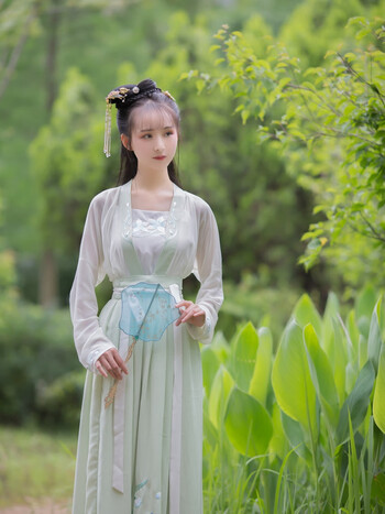 汉服成人女 铃兰传统汉服女对襟齐腰襦吊带绣花日常春夏秋款成人 绿色