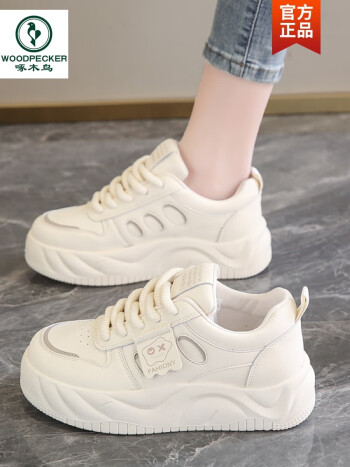 啄木鸟踩屎感专用防滑运动鞋女夏季2024年新款外穿软底平底板鞋米色35