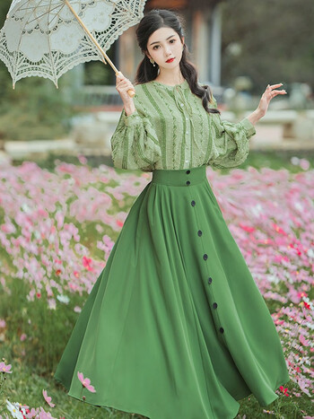 法式灯笼袖上衣连衣裙大裙摆半裙高腰显瘦绿色上衣绿色裙子m105斤左右