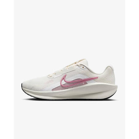 耐克（NIKE）女士运动跑鞋缓震轻便舒适耐穿透气板鞋 Pha...