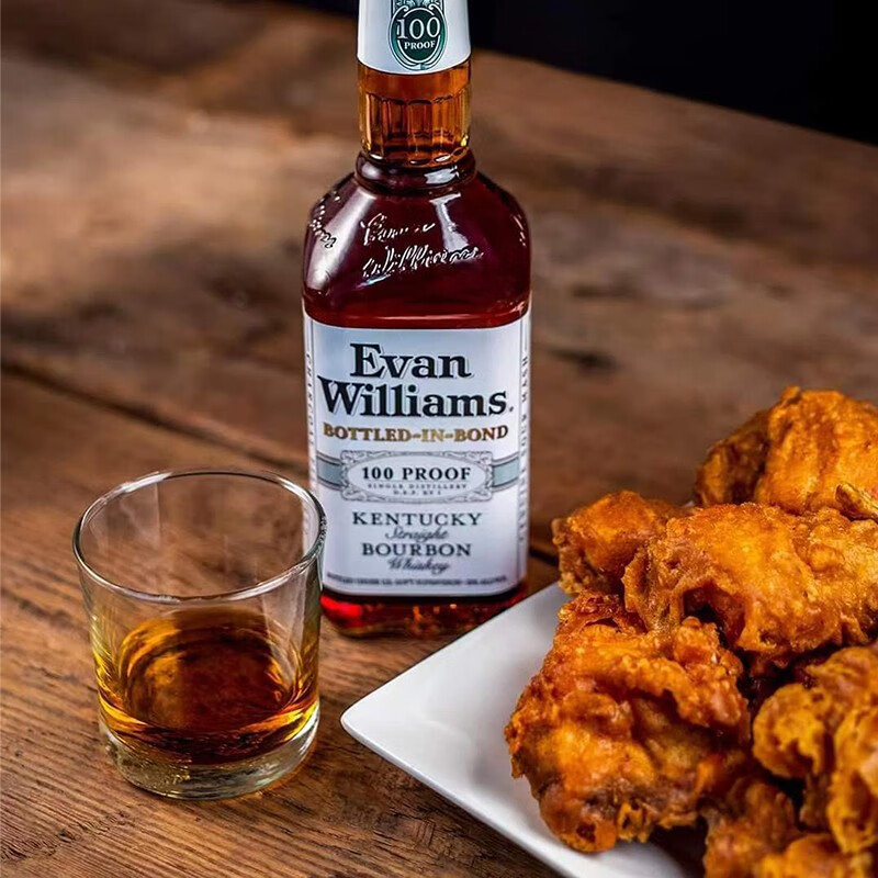 EVAN WILLIAMS 爱威廉斯白标波本威士忌 700ml