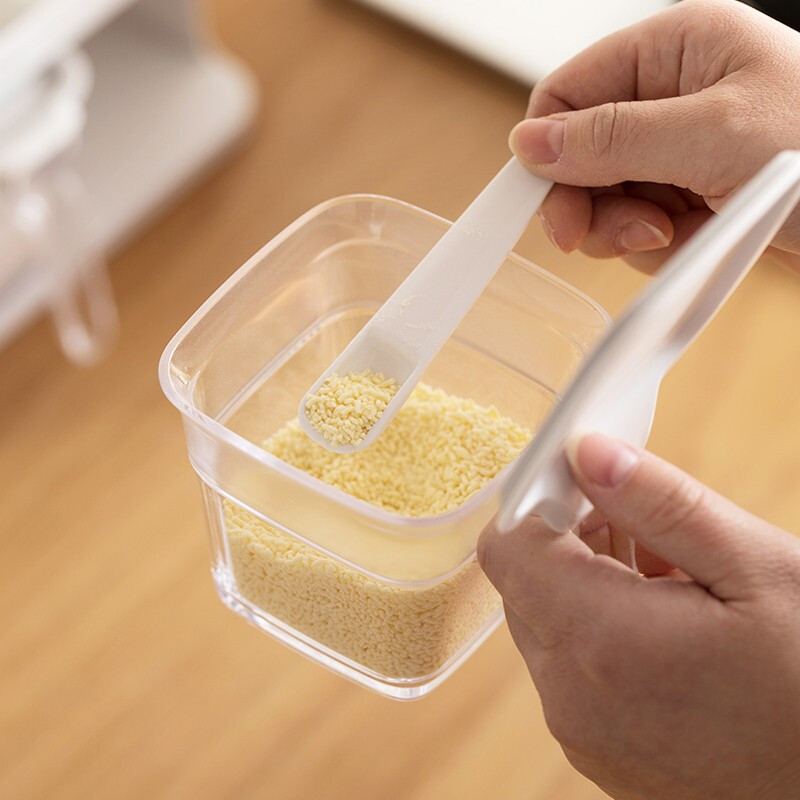 茶花厨房调味盒塑料透明按压式调味罐收纳盒套装免打孔密封防潮 调味盒+450ml油壶颜色随机