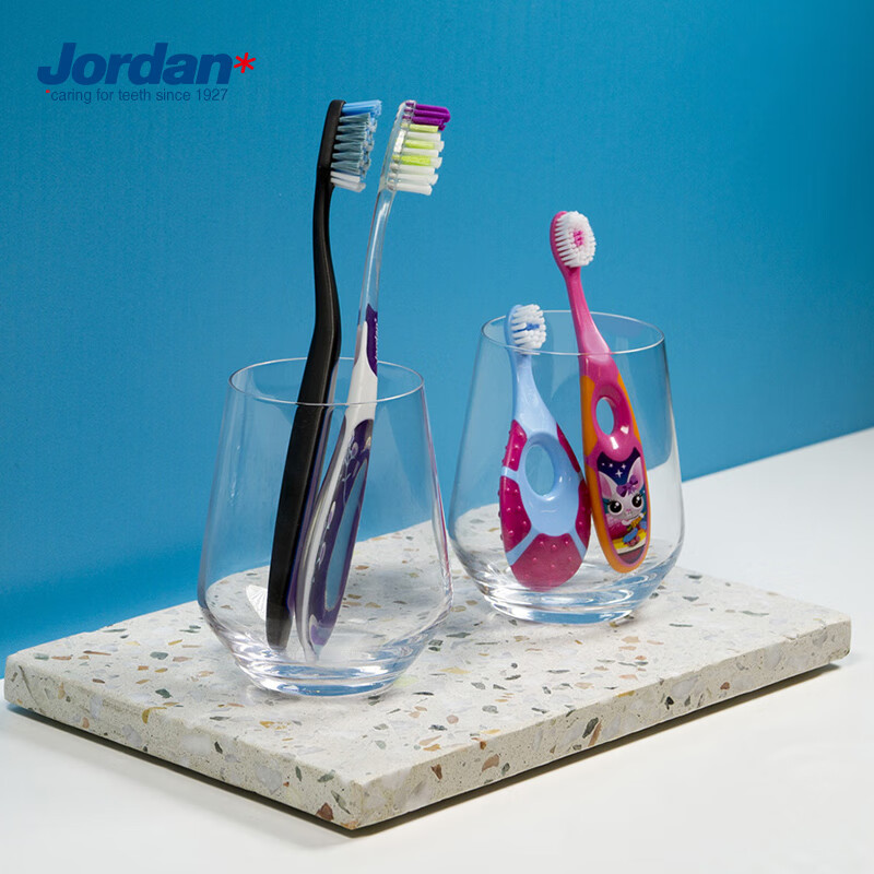Jordan挪威 进口儿童牙刷 柔软刷毛 进口牙刷（9岁以上）专为青少年设计单支装 颜色随机