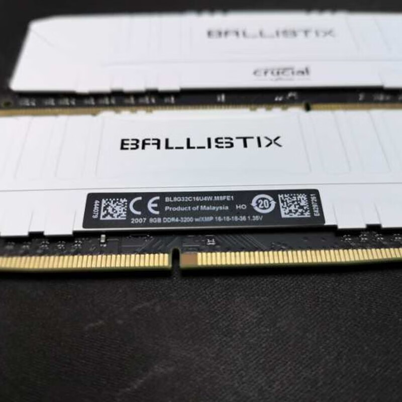 Crucial英睿達(dá)美光內(nèi)存DDR4 8G/16G 2666/3000/3200臺(tái)式機(jī)電腦內(nèi)存條 鉑勝16G 3200(8G*2)套條C9BJZ顆粒