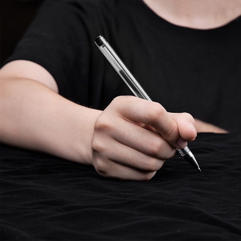 广博(GuangBo) 0.5mm黑色经典款中性笔 签字笔2支装 B72001D