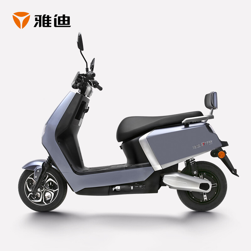 对比雅迪电动车72v高速电摩冠能版莱特测评怎样优缺点评测上档次吗