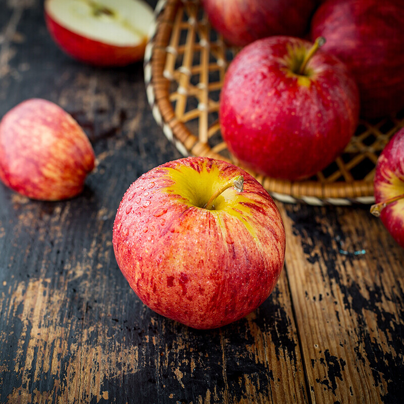 新西兰进口皇家姬娜苹果 特级加力果 钻石大果4粒装 单果重约180-230g 生鲜水果 国庆水果
