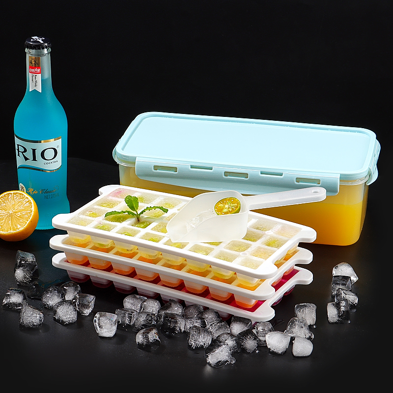 拜杰（Baijie）冰格模具 硅胶软底 冰盒带盖密封冰格制冰盒带冰铲保鲜盒冰块格子冻冰块模具3层共96格 LY-333