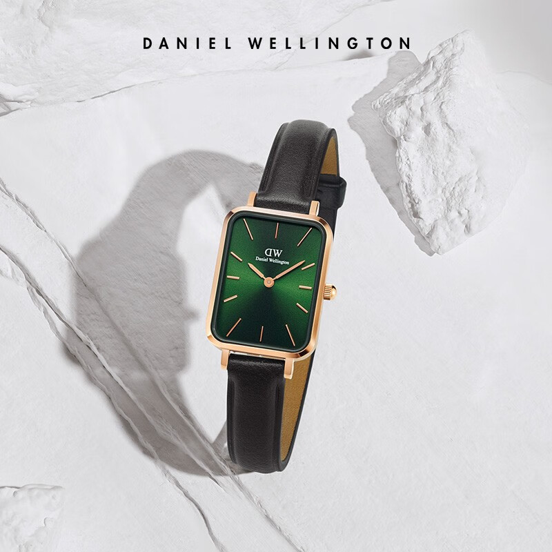 丹尼爾惠靈頓（DanielWellington）DW小方表手表女士小綠表皮帶全新祖母綠方表盤(pán)腕表DW00100446