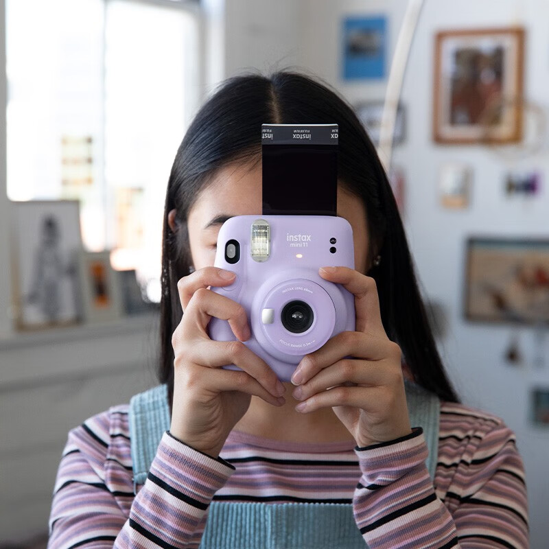 富士(fujifilm)拍立得这相机拍照速度快,效果很好,外观也好看,真的不