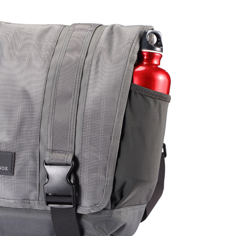 维氏victorinox瑞士军刀商务手提单肩包 15.