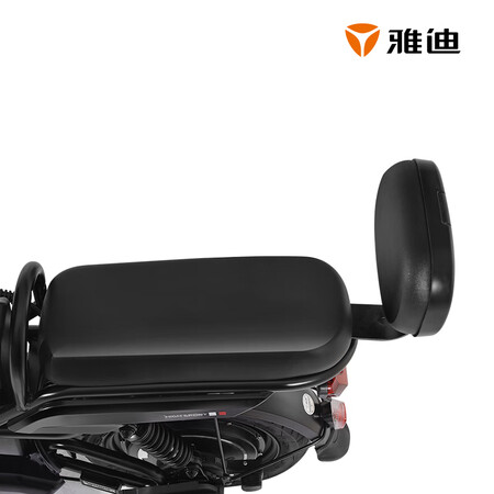 雅迪小轻新跟小飞侠哪个好?有区别没有?