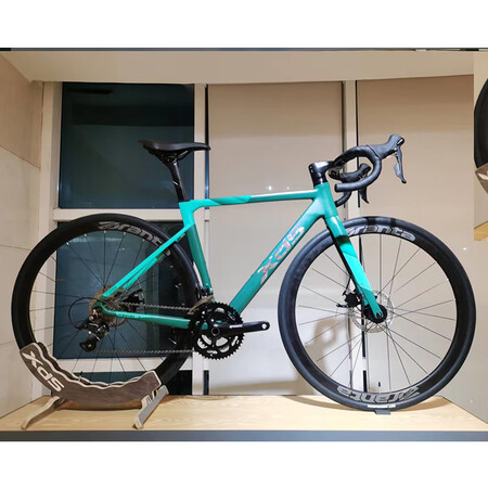 行业人分析喜德盛（xds）公路自行车RF380RS380禧玛诺18速破风轮组机械碟刹进阶车 RS真实感受评测？吐槽一个月心得分享！