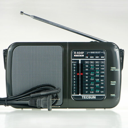 大神感受德生（Tecsu）R-404P 收音机 音响 老年人 调频FM中波短波 老说实话好不好？入手两个月经验分享！