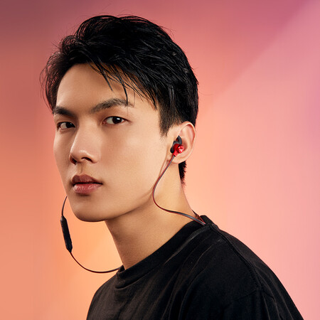 jblt280bt与jblt280bt plus哪个好？有没有区别？