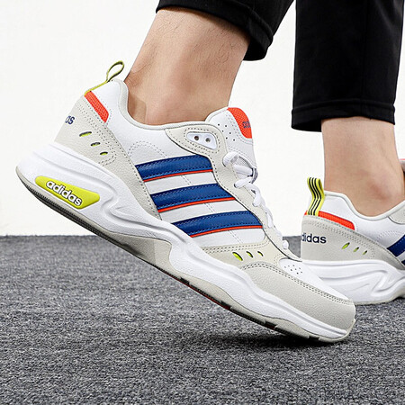 请问揭秘阿迪达斯（Adidas）跑步鞋男鞋 2022秋季新款老爹鞋情侣使用后感受怎样？使用二星期真相分享！
